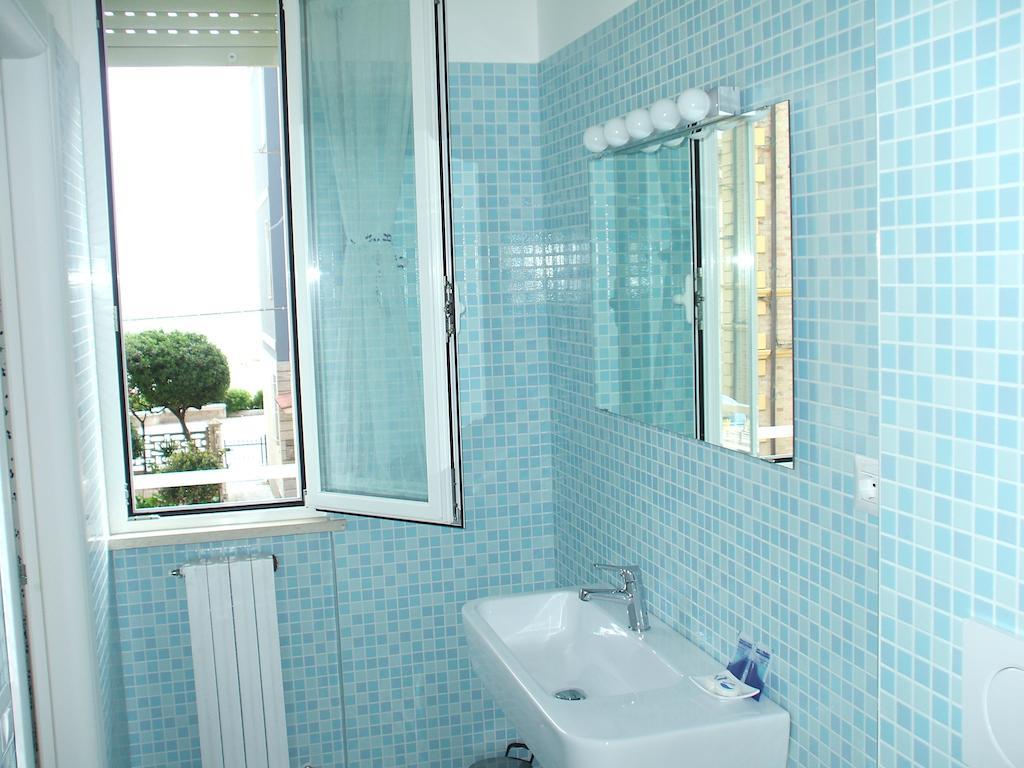 B&B Zi Pasquale Porto Recanati Quarto foto